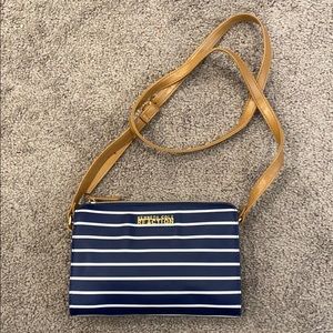 Kenneth Cole Reaction crossbody handbag